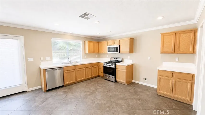 32074 Bandelier Road, Winchester, California 92596