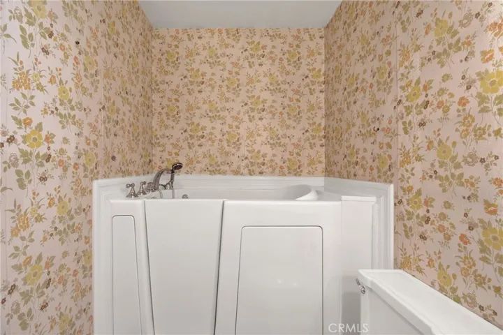 Hallway bath