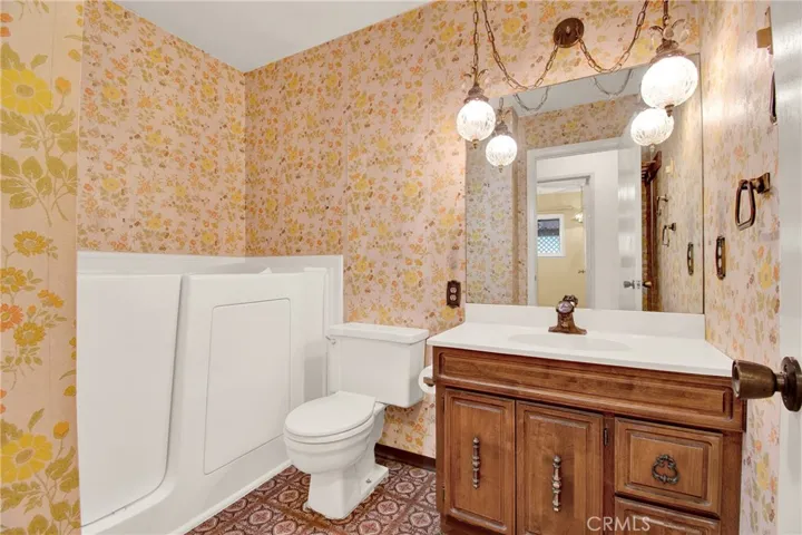 Hallway bath