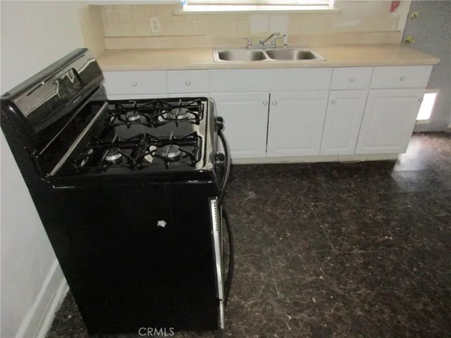 3074 - KITCHEN