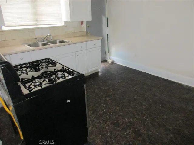 3074 - KITCHEN