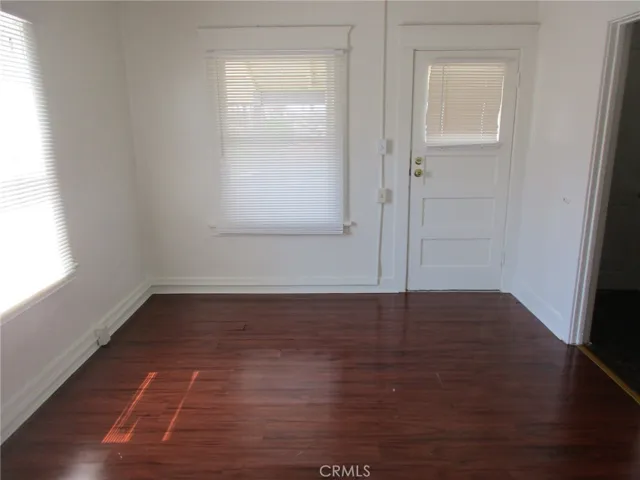 3080 - LIVING ROOM