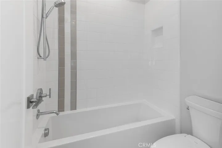 107 Tritone, Irvine, California 92602