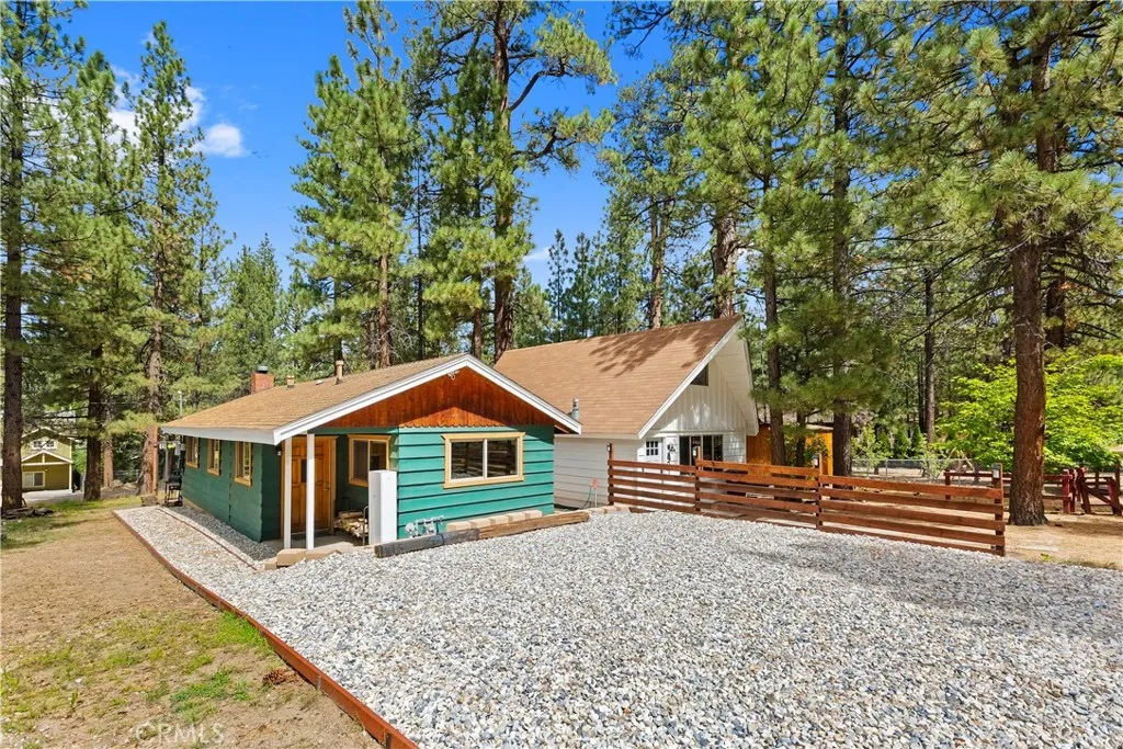 Trailer/RV parking