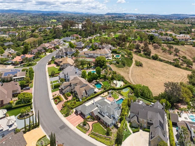 25402 Gallup Circle, Laguna Hills, California 92653