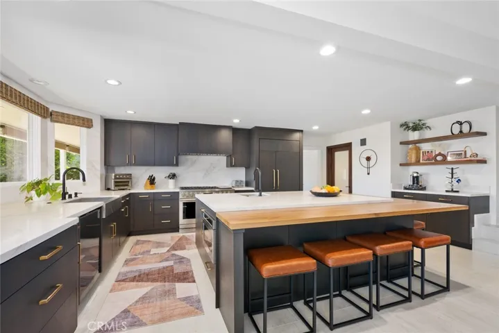 25402 Gallup Circle, Laguna Hills, California 92653
