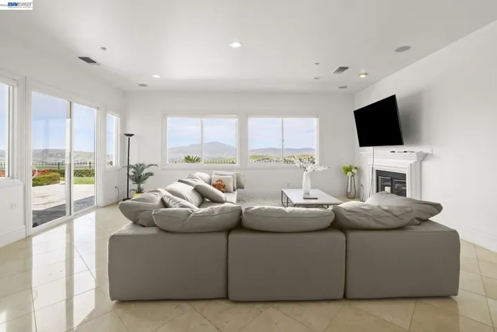 950 Winsford Ct, San Ramon, California 94583