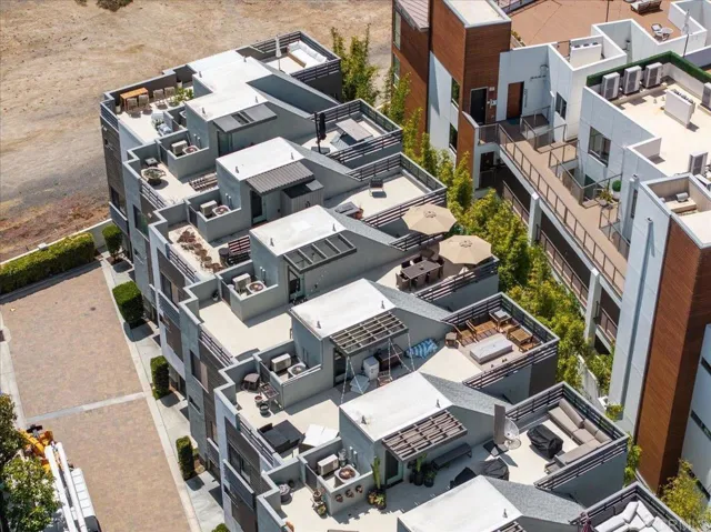 2511 State Street, Carlsbad, California 92008