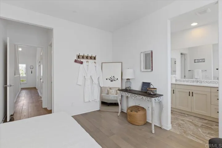 2511 State Street, Carlsbad, California 92008