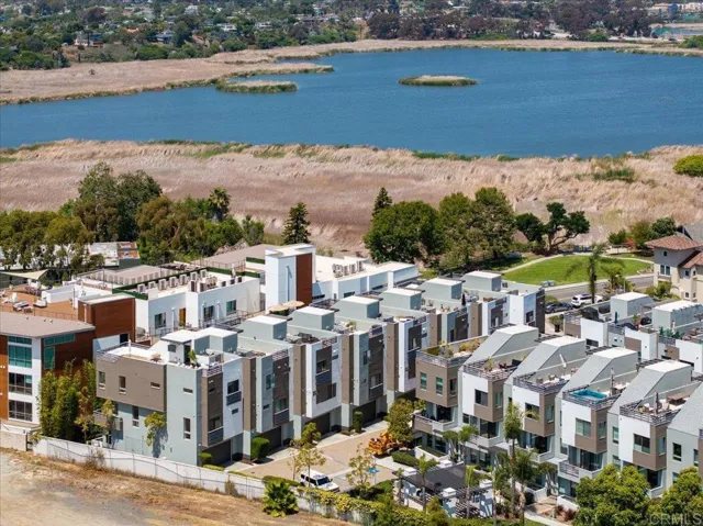 2511 State Street, Carlsbad, California 92008