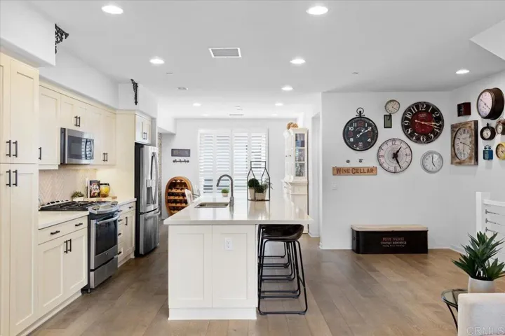 2511 State Street, Carlsbad, California 92008