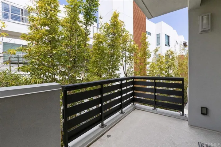 2511 State Street, Carlsbad, California 92008