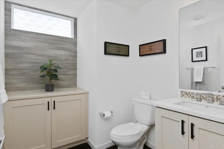 2511 State Street, Carlsbad, California 92008