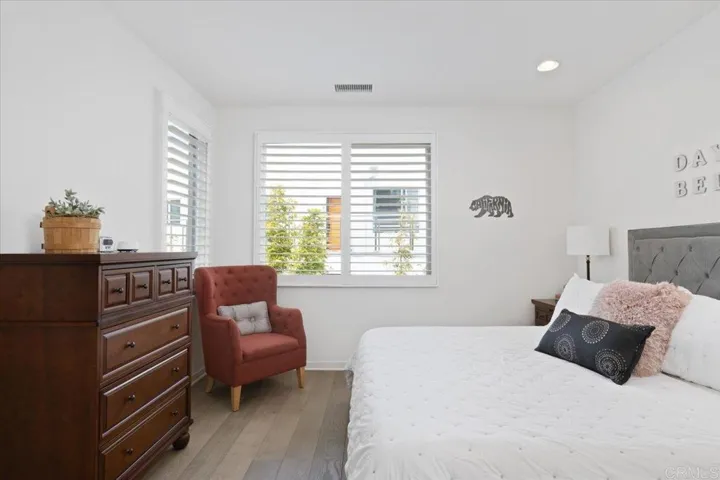 2511 State Street, Carlsbad, California 92008