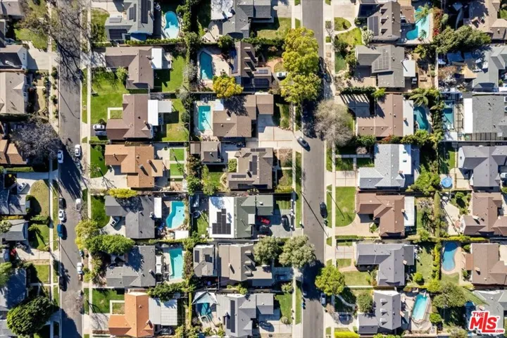 Aerial View  Tip Top