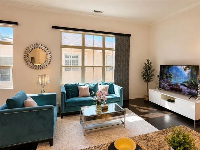 66 Overbrook, Irvine, California 92620