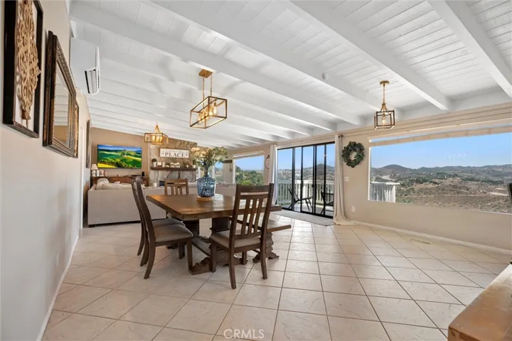 2160 Puerto Del Mundo, Fallbrook, California 92028