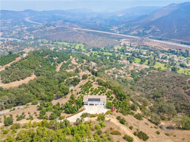 2160 Puerto Del Mundo, Fallbrook, California 92028
