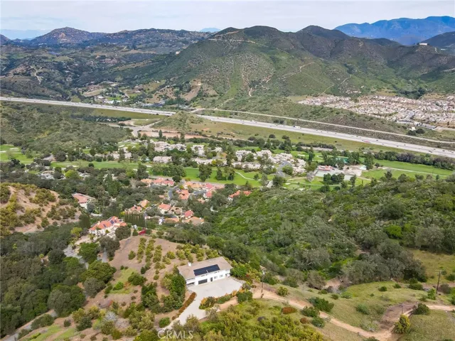 2160 Puerto Del Mundo, Fallbrook, California 92028