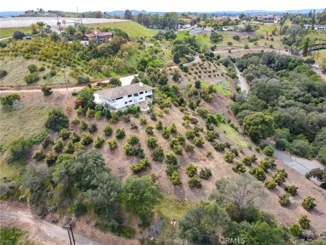 2160 Puerto Del Mundo, Fallbrook, California 92028