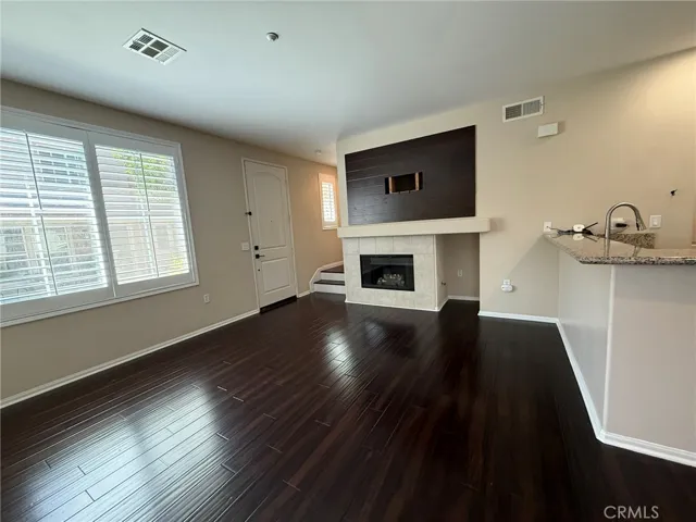 open concept to kitchen