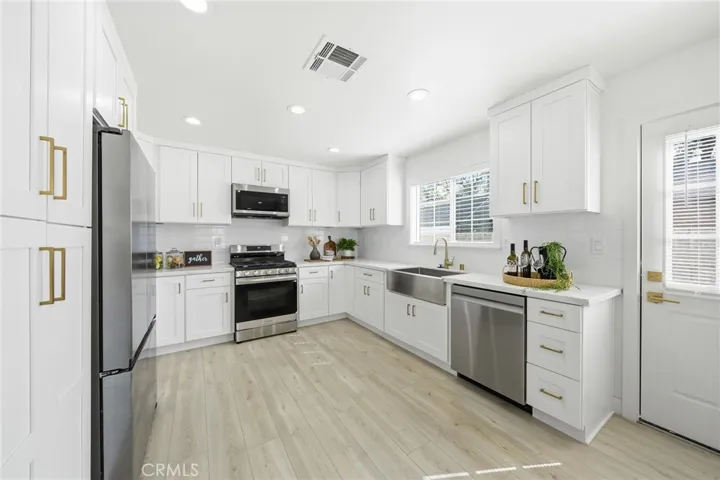 305 N College Drive, La Habra, California 90631