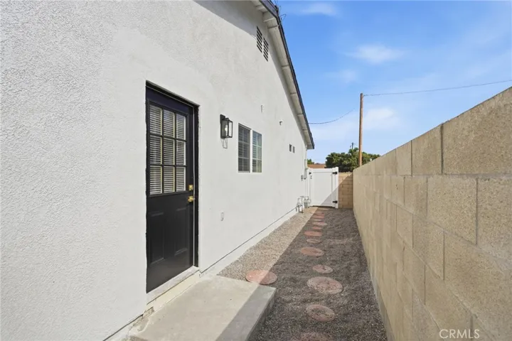 305 N College Drive, La Habra, California 90631