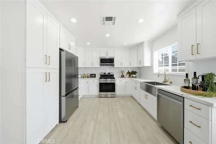 305 N College Drive, La Habra, California 90631