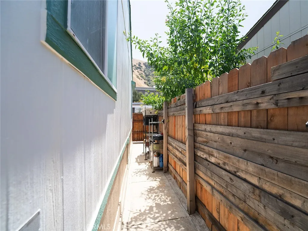 side yard