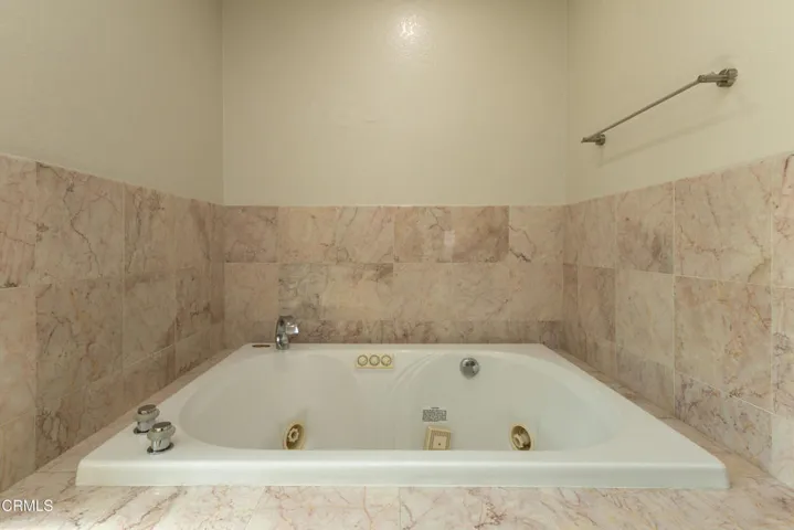 1212ARNO_FLEXMLS-1256