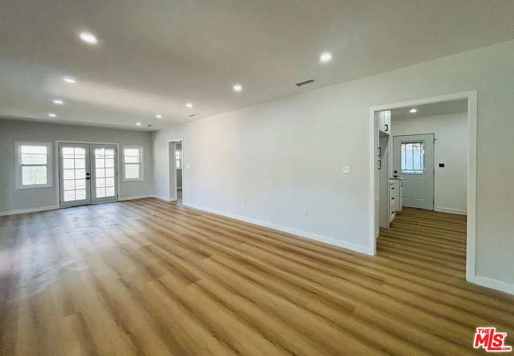 14726 Friar Street, Van Nuys, California 91411 — photo 4