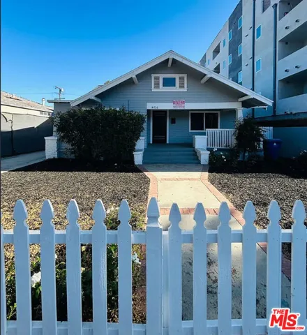 14726 Friar Street, Van Nuys, California 91411