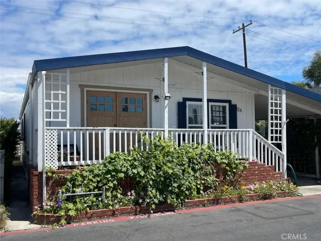 24 Newland 24, Huntington Beach, California 92646