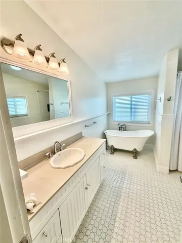 24 Newland 24, Huntington Beach, California 92646