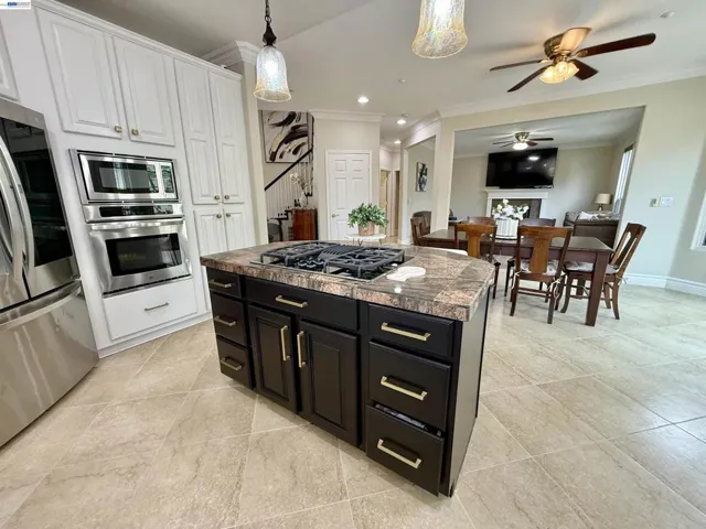 1284 Riesling Cir, Livermore, California 94550