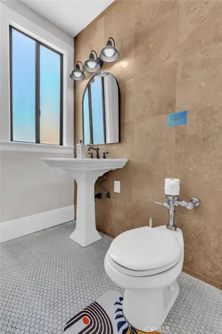 315 W 3rd, Long Beach, California 90802