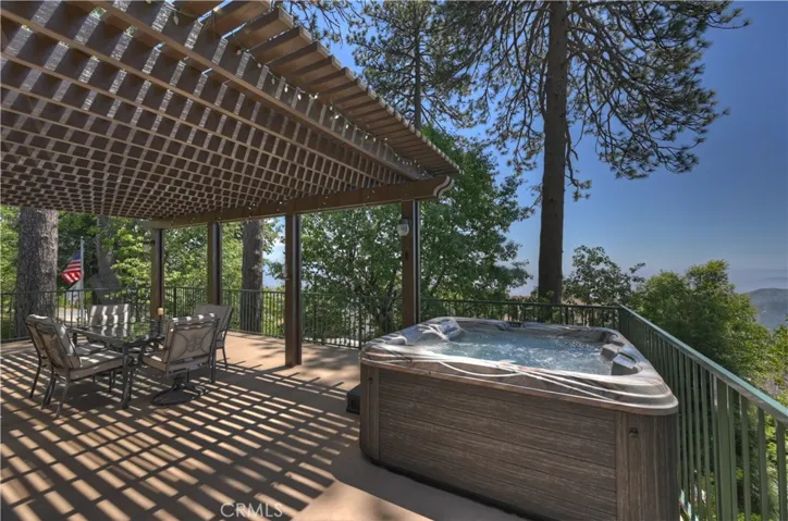 30 Park Drive, Running Springs, California 92382