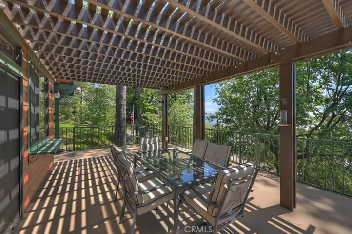 30 Park Drive, Running Springs, California 92382
