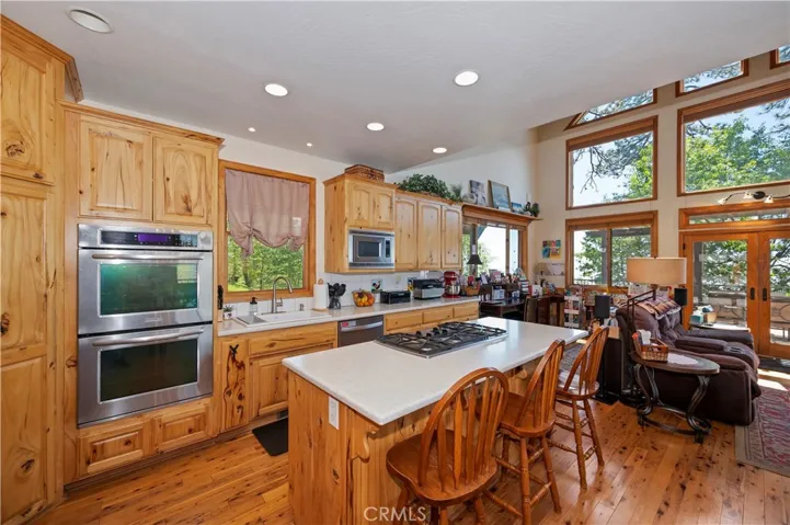 Open Kitchen With Breakfast Bar
