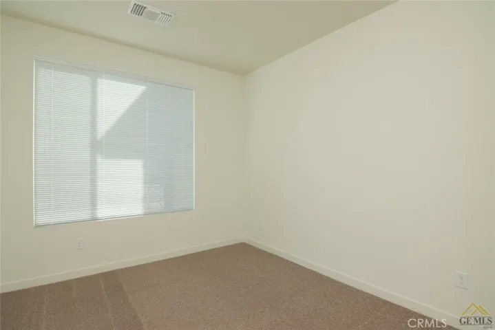 802 Kidlington Court, Bakersfield, California 93307