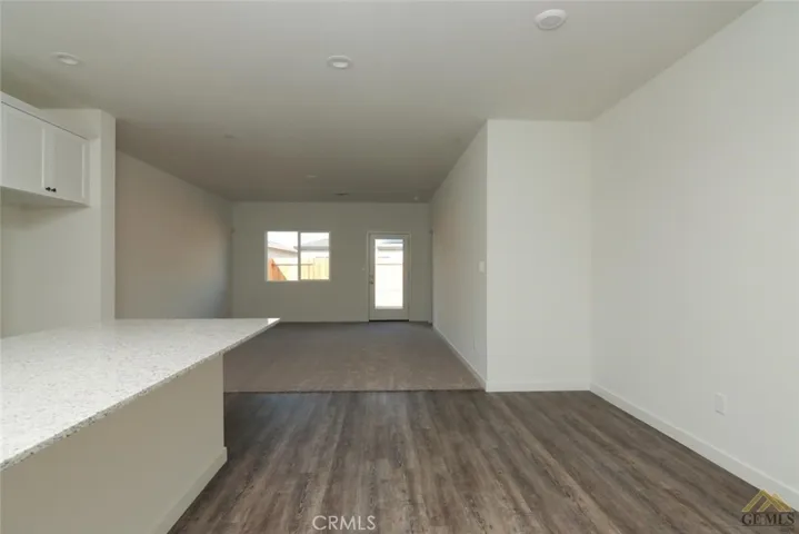 802 Kidlington Court, Bakersfield, California 93307