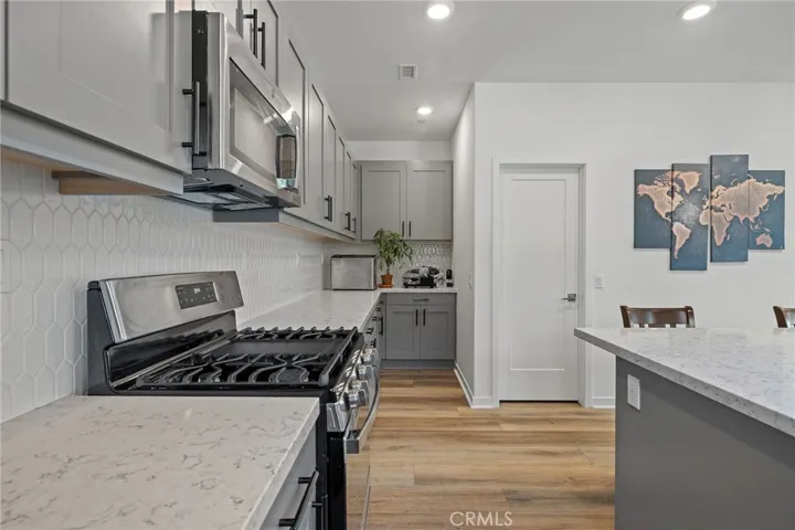 Quartz Counters