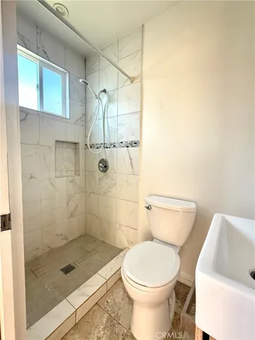 6517 White Oak Ave, Reseda, California 91335