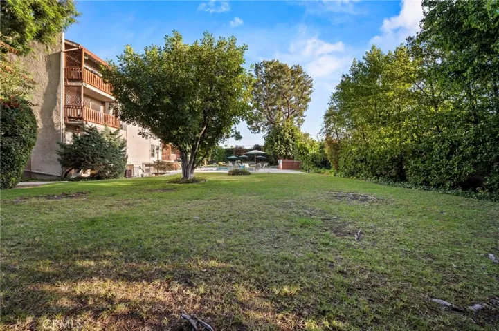 5115 Kester 7, Sherman Oaks, California 91403
