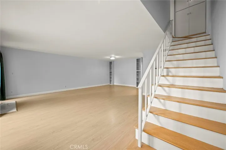 5115 Kester 7, Sherman Oaks, California 91403