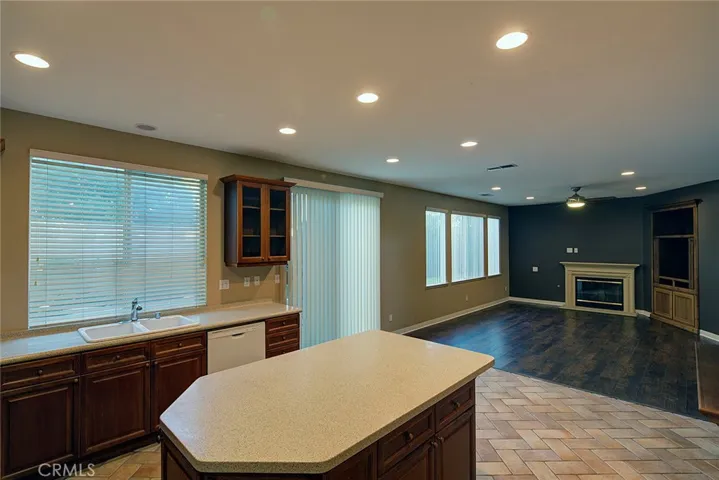 4520 Garden City Lane, Corona, California 92883