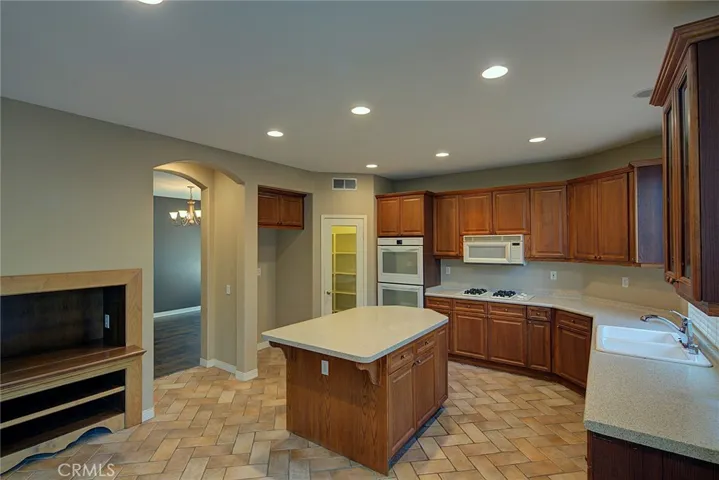 4520 Garden City Lane, Corona, California 92883