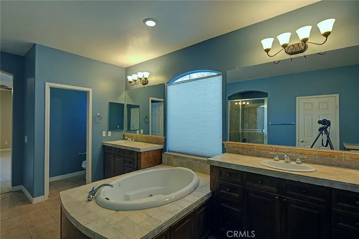 4520 Garden City Lane, Corona, California 92883
