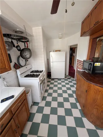 3816 Walnut, Lynwood, California 90262