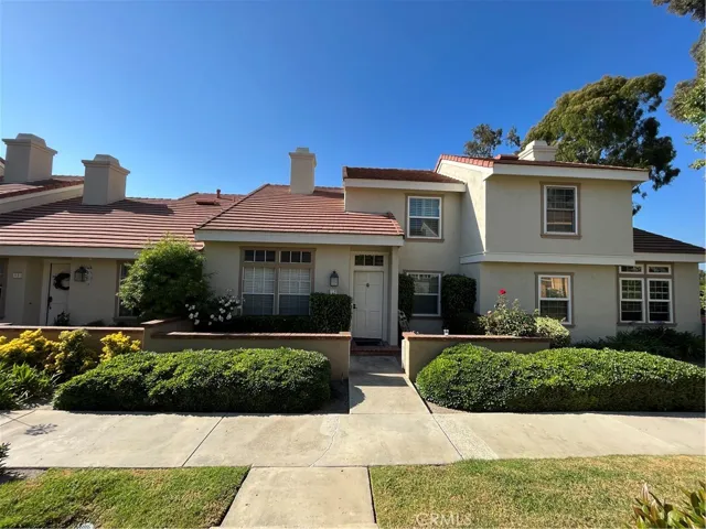 51 Wellesley 51, Irvine, California 92612